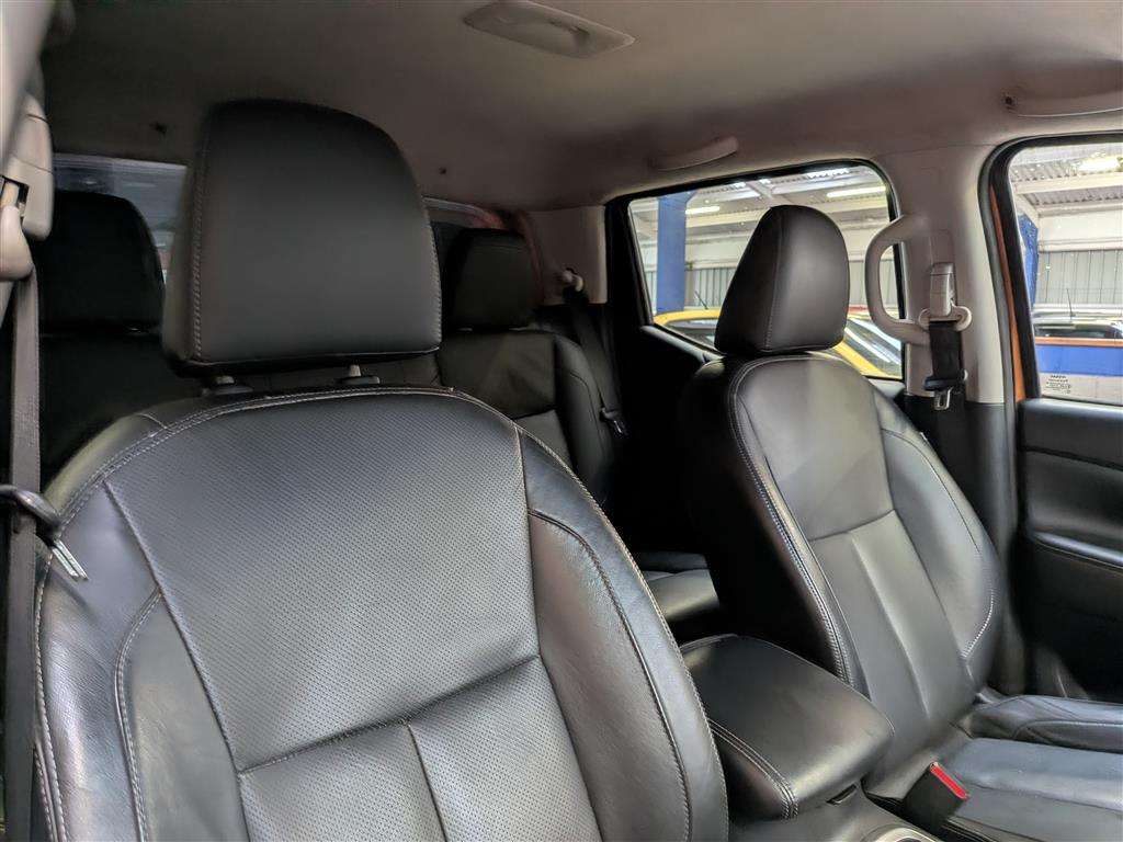 <p>2016 NISSAN NP300 NAVARA TEKNA DCI</p>