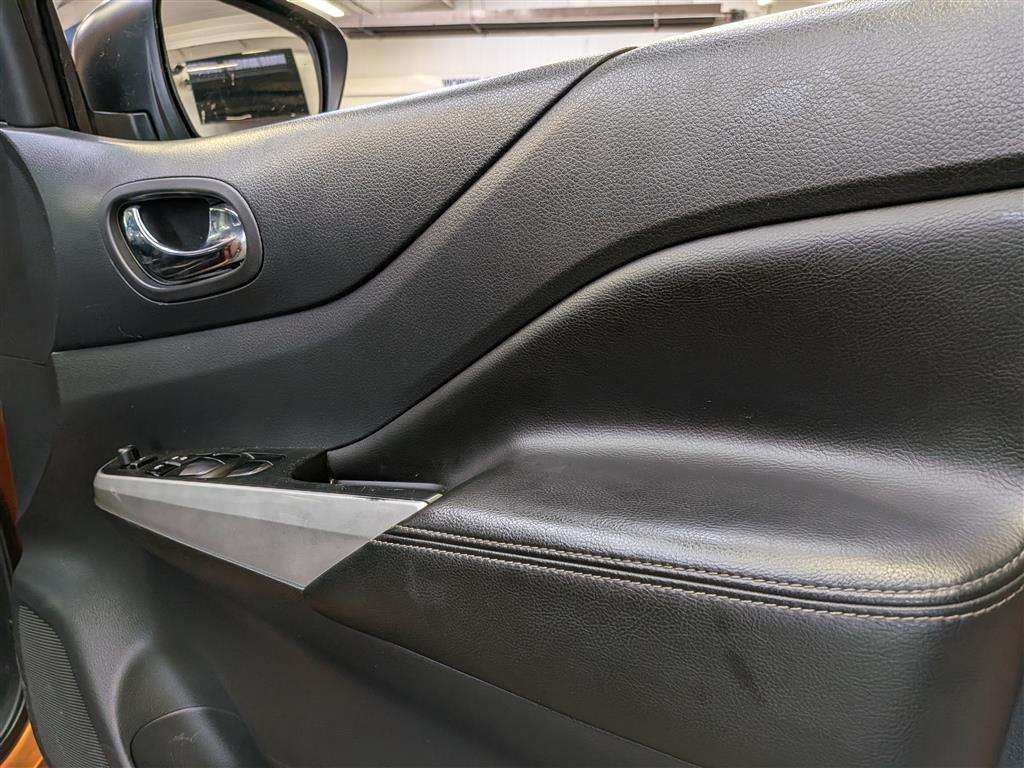 <p>2016 NISSAN NP300 NAVARA TEKNA DCI</p>