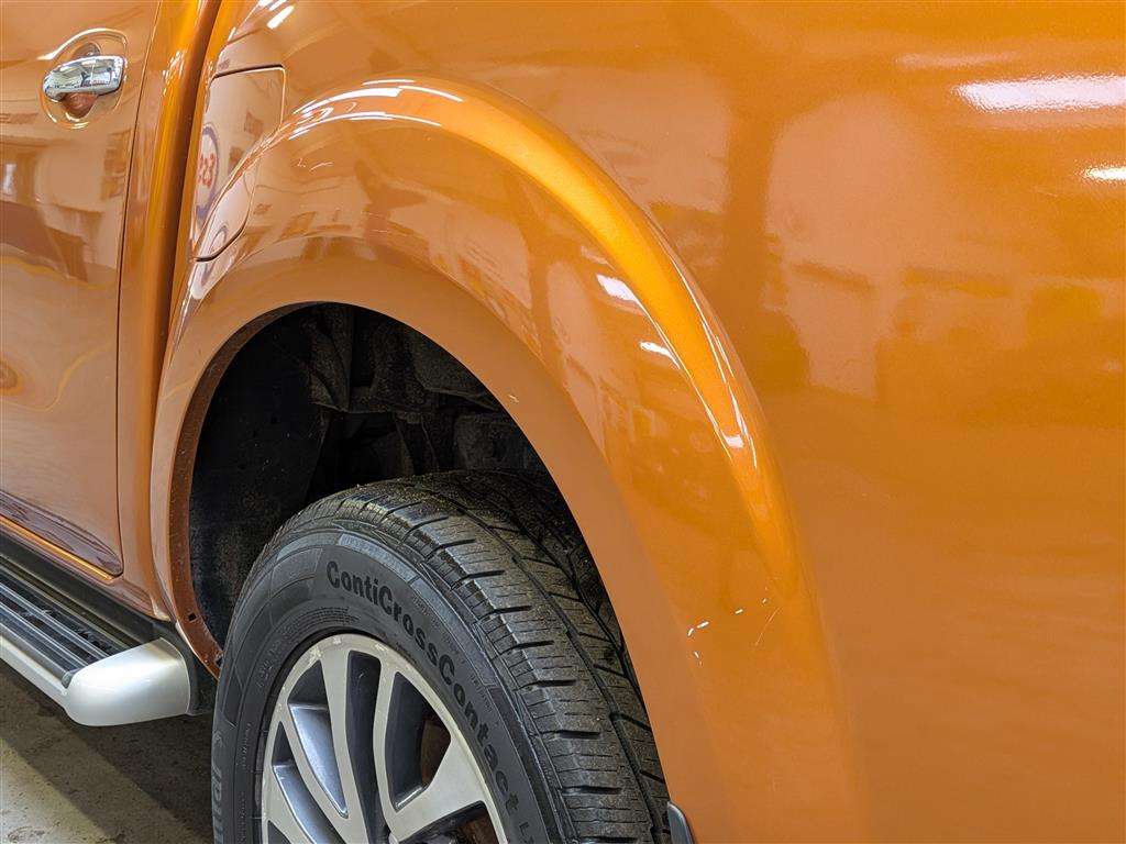 <p>2016 NISSAN NP300 NAVARA TEKNA DCI</p>