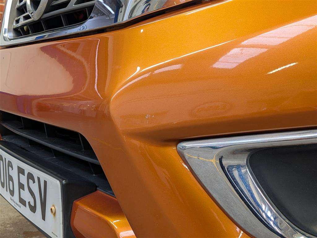 <p>2016 NISSAN NP300 NAVARA TEKNA DCI</p>