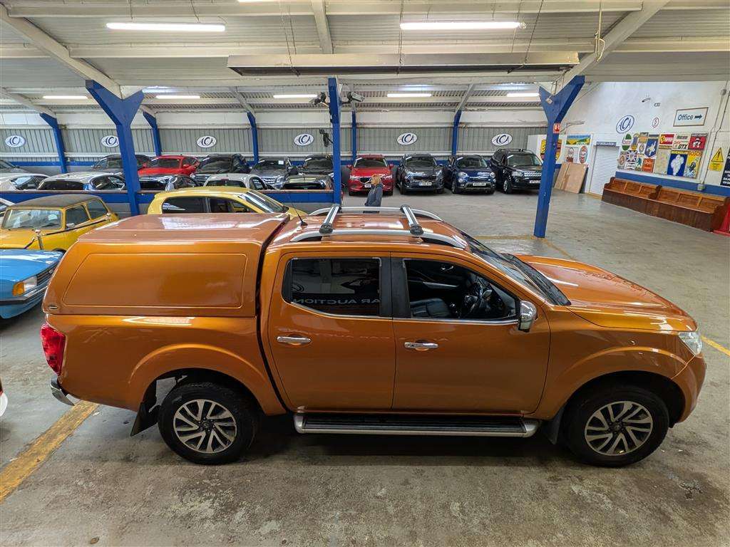 <p>2016 NISSAN NP300 NAVARA TEKNA DCI</p>