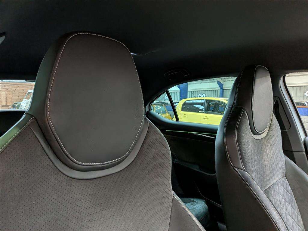 <p>2017 SKODA SUPERB SPORTLINE TSI S-A</p>