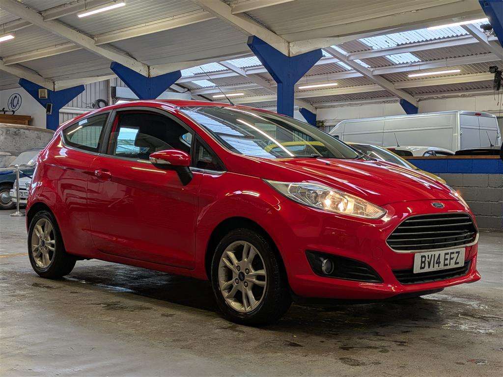 <p>2014 FORD FIESTA ZETEC</p>