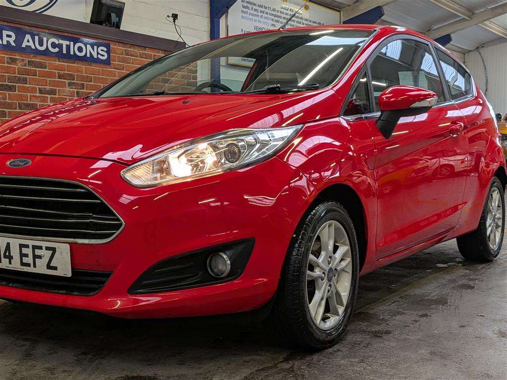 <p>2014 FORD FIESTA ZETEC</p>