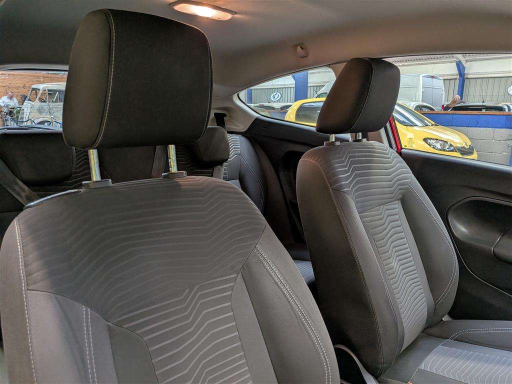 <p>2014 FORD FIESTA ZETEC</p>