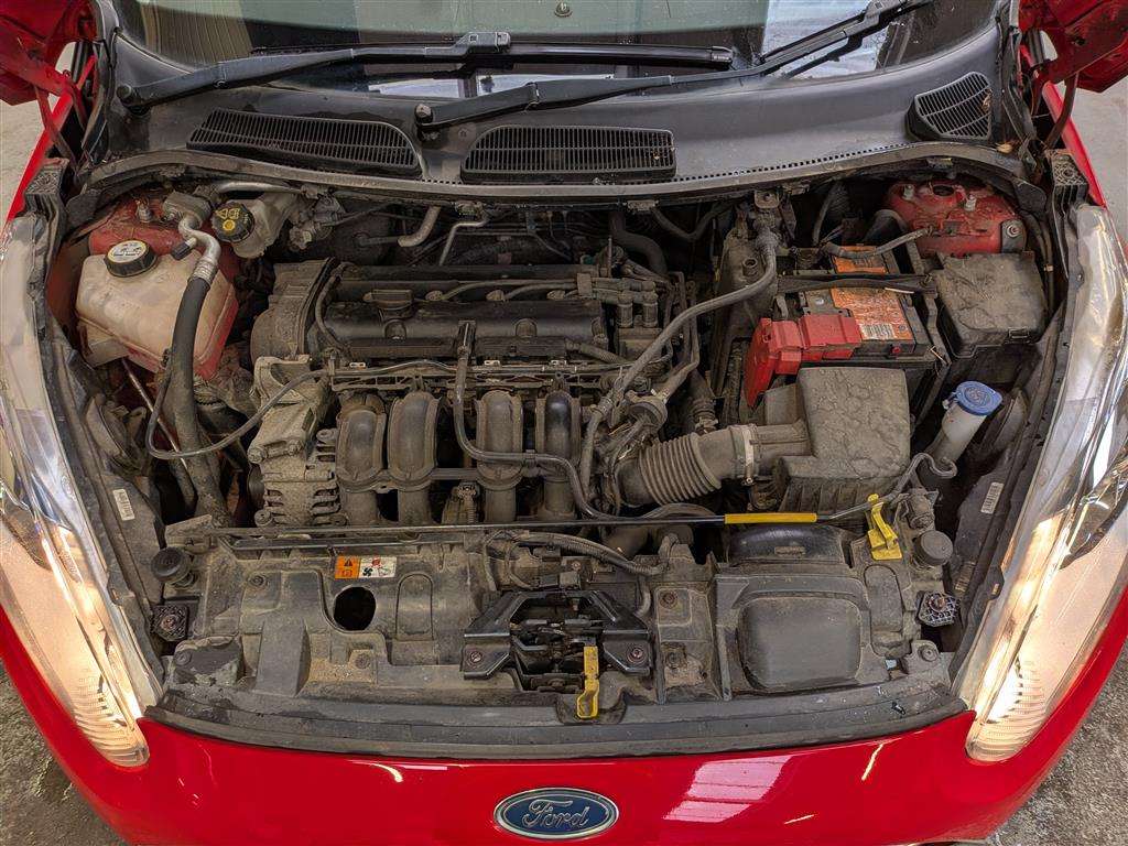 <p>2014 FORD FIESTA ZETEC</p>