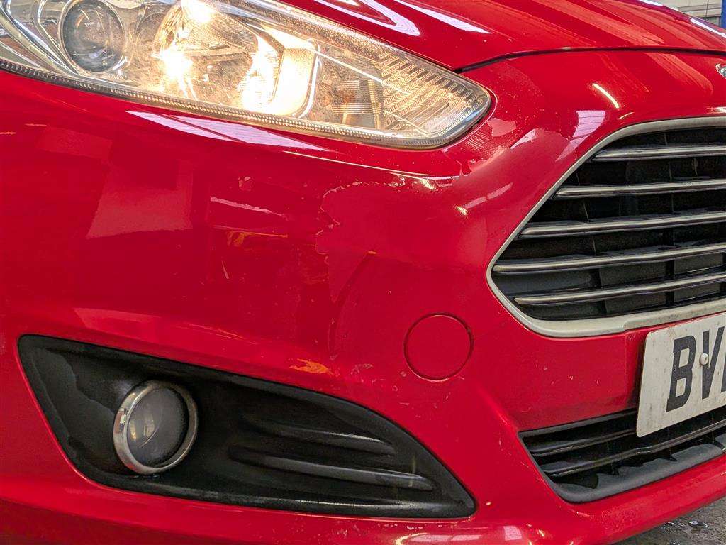 <p>2014 FORD FIESTA ZETEC</p>