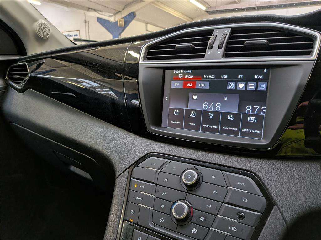 <p>2017 MG GS EXCITE</p>