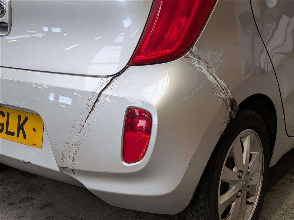 <p>2011 KIA PICANTO 2</p>