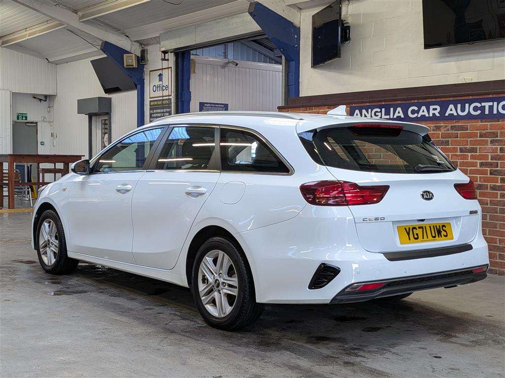 <p>2021 KIA CEED 2 NAV CRDI ISG MHEV</p>
