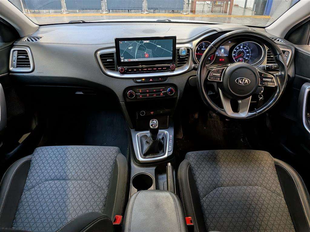 <p>2021 KIA CEED 2 NAV CRDI ISG MHEV</p>