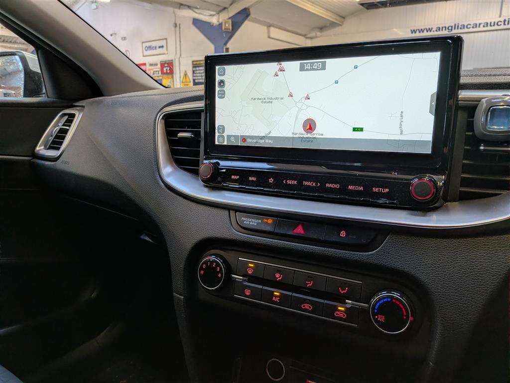<p>2021 KIA CEED 2 NAV CRDI ISG MHEV</p>