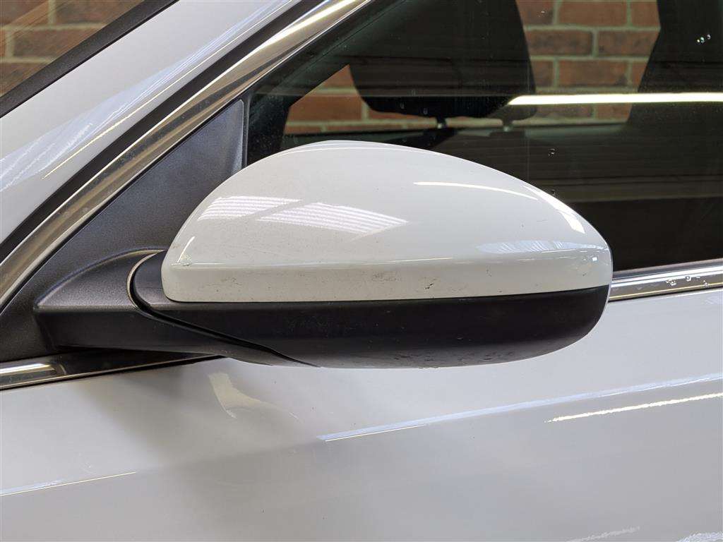 <p>2021 KIA CEED 2 NAV CRDI ISG MHEV</p>