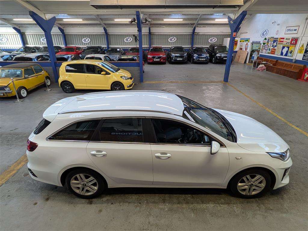 <p>2021 KIA CEED 2 NAV CRDI ISG MHEV</p>