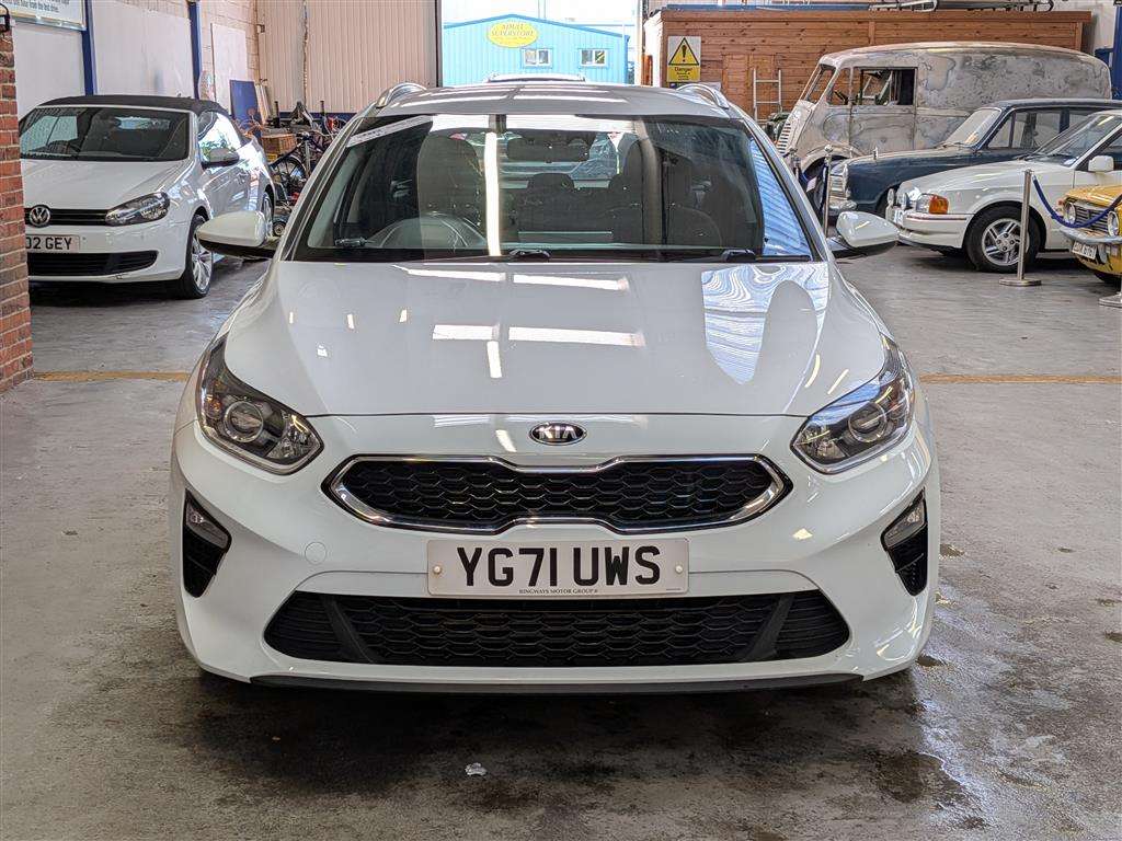 <p>2021 KIA CEED 2 NAV CRDI ISG MHEV</p>