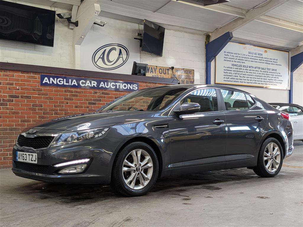 <p>2013 KIA OPTIMA 2 TECH CRDI</p>