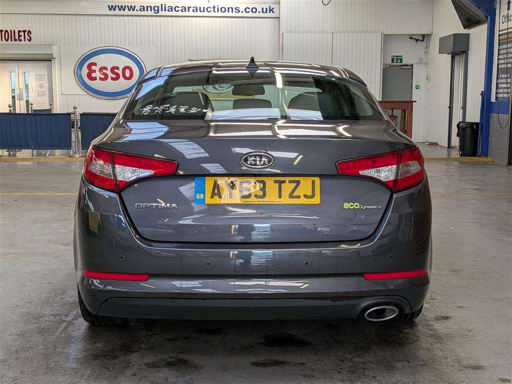 <p>2013 KIA OPTIMA 2 TECH CRDI</p>