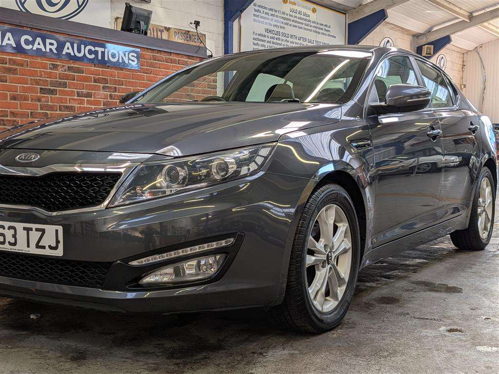 <p>2013 KIA OPTIMA 2 TECH CRDI</p>
