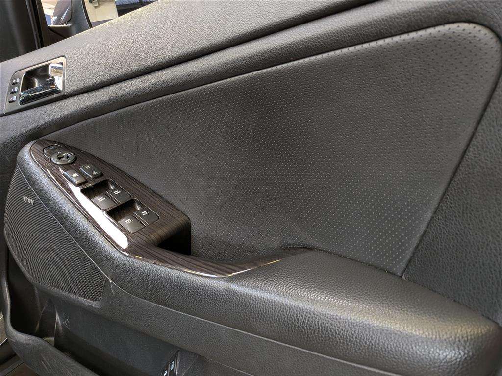 <p>2013 KIA OPTIMA 2 TECH CRDI</p>