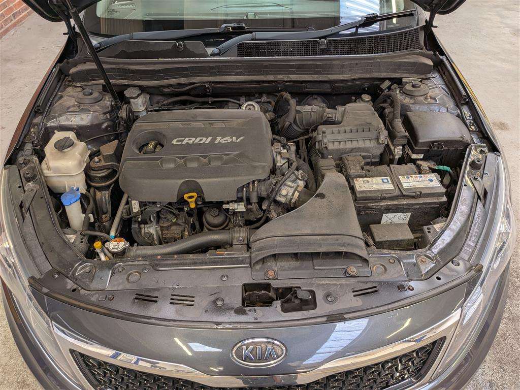 <p>2013 KIA OPTIMA 2 TECH CRDI</p>