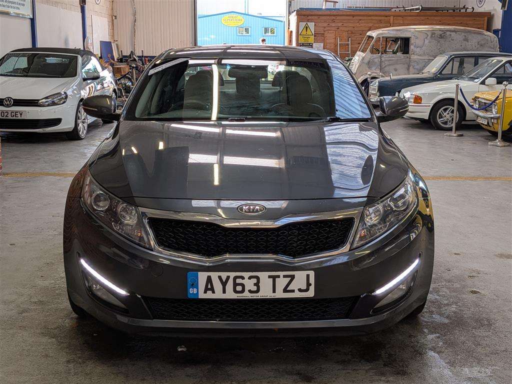 <p>2013 KIA OPTIMA 2 TECH CRDI</p>