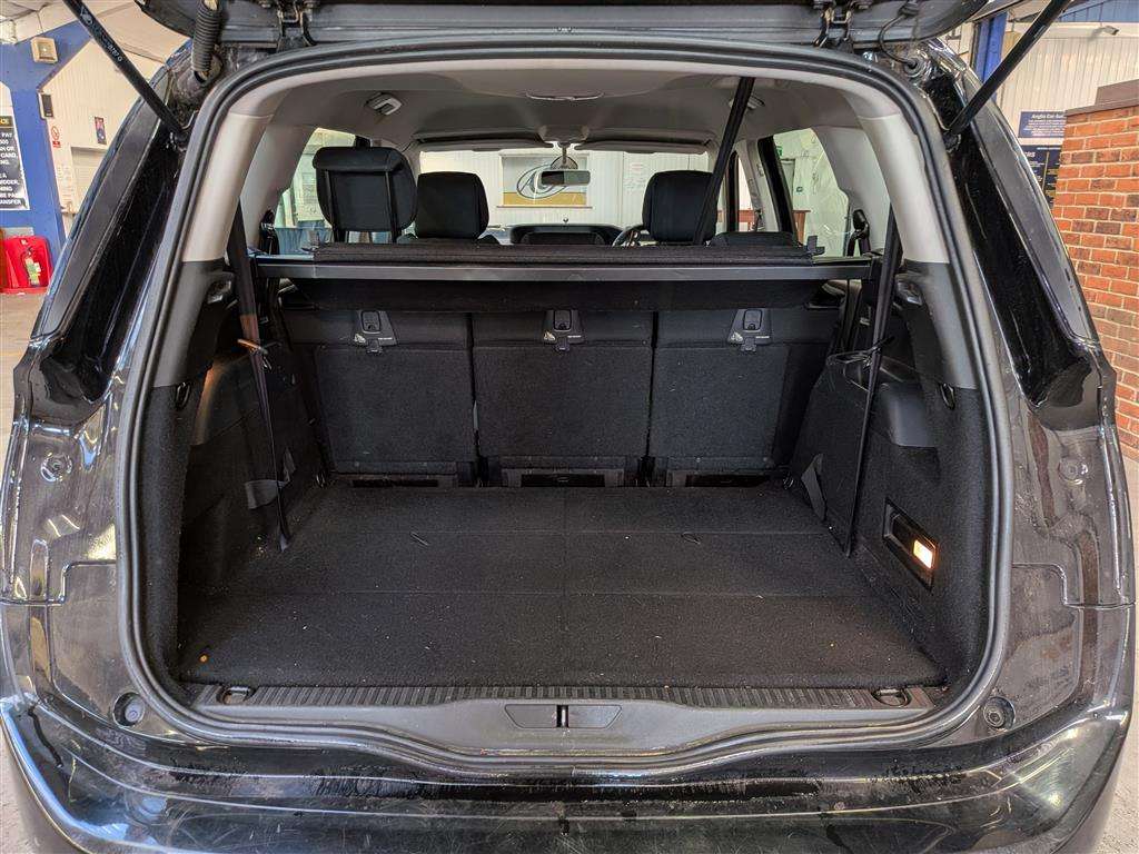 <p>2015 CITROEN C4 GRAND PICASSO VTR + BL</p>