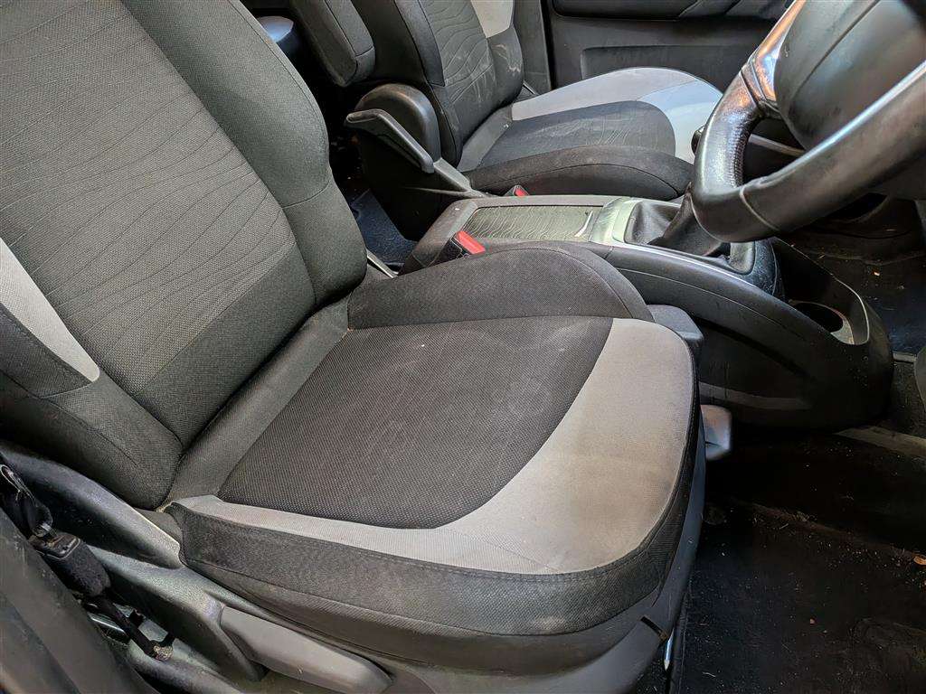 <p>2015 CITROEN C4 GRAND PICASSO VTR + BL</p>