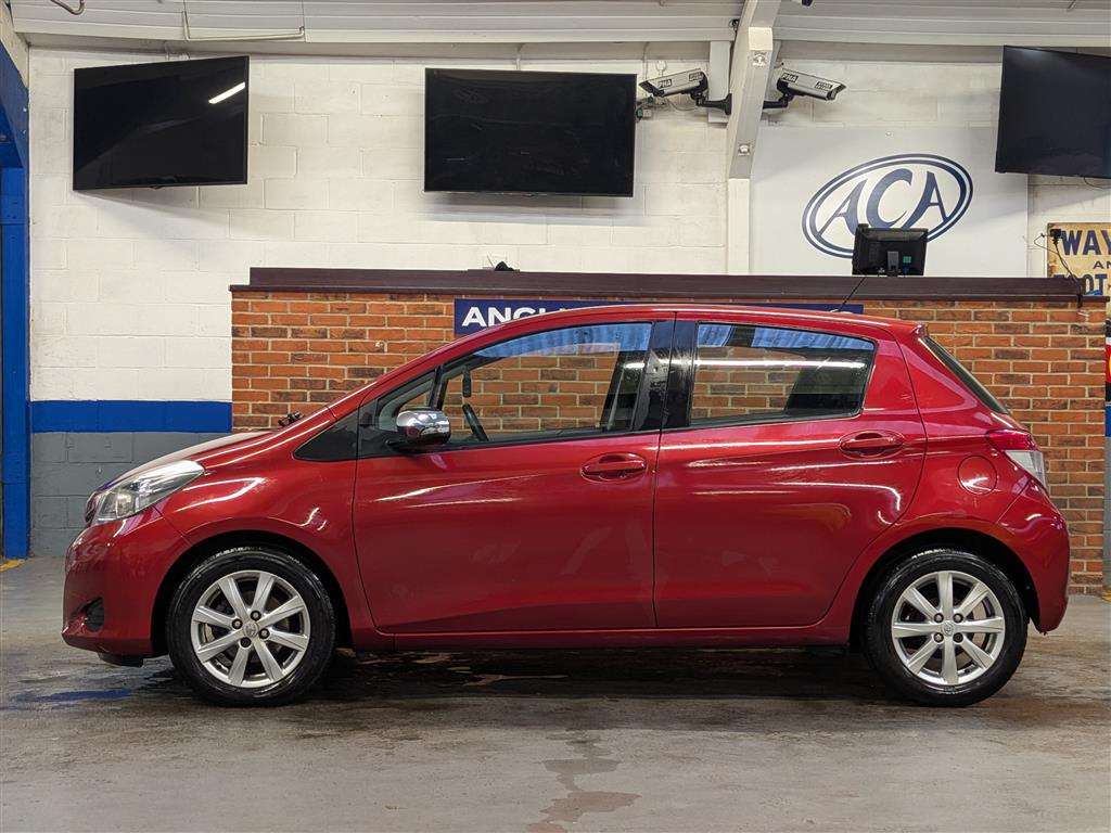 <p>2012 TOYOTA YARIS TR D-4D</p>