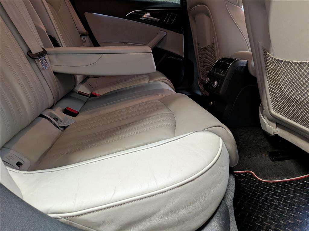 <p>2016 AUDI A6 SLINE BLACK ED TDI ULT</p>