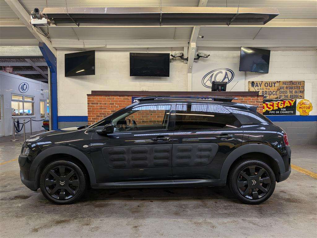 <p>2015 CITROEN C4 CACTUS FLAIR PURETECH</p>