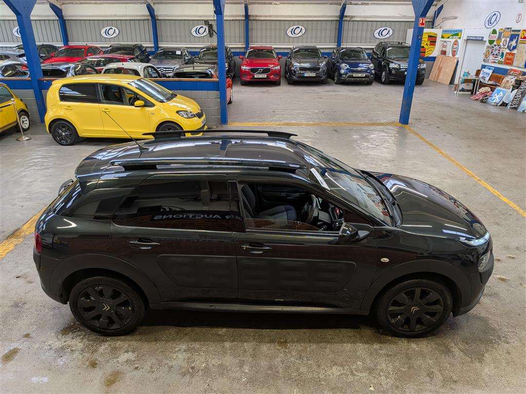 <p>2015 CITROEN C4 CACTUS FLAIR PURETECH</p>