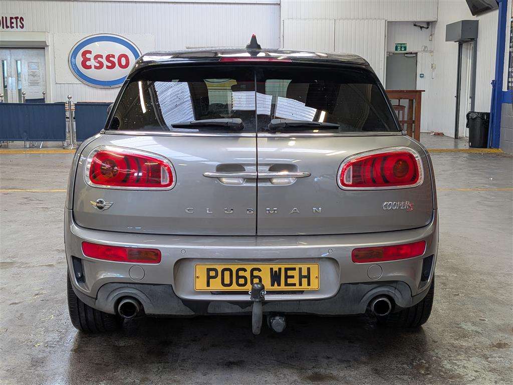 <p>2016 MINI CLUBMAN COOPER S AUTO</p>