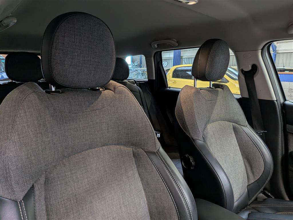 <p>2016 MINI CLUBMAN COOPER S AUTO</p>