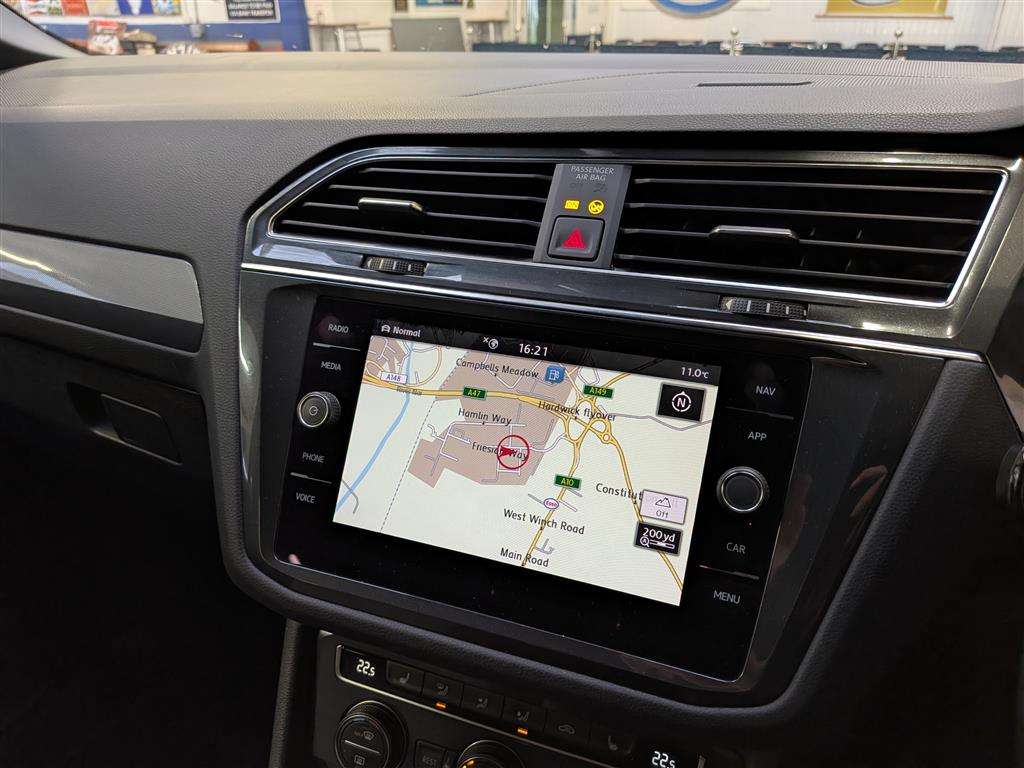 <p>2019 VOLKSWAGEN TIGUAN ASPACE RLN TEC TDI</p>