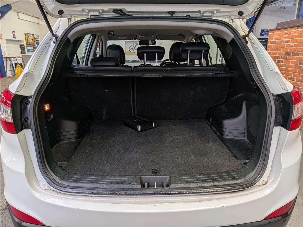 <p>2013 HYUNDAI IX35 SE NAV CRDI</p>