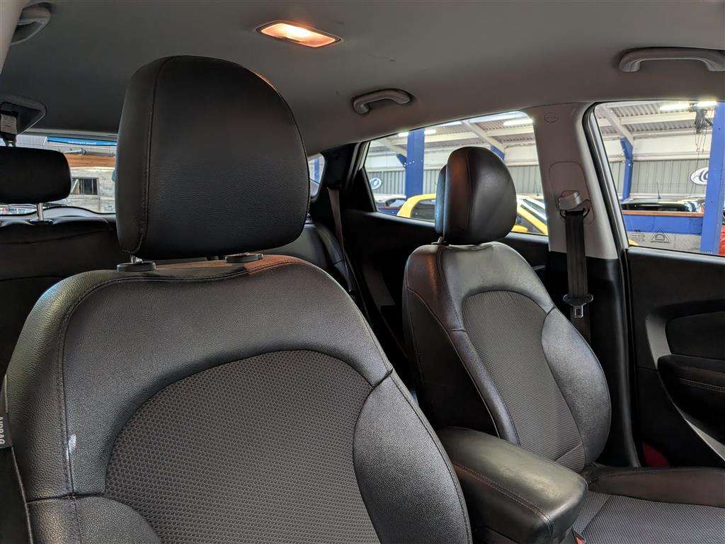 <p>2013 HYUNDAI IX35 SE NAV CRDI</p>