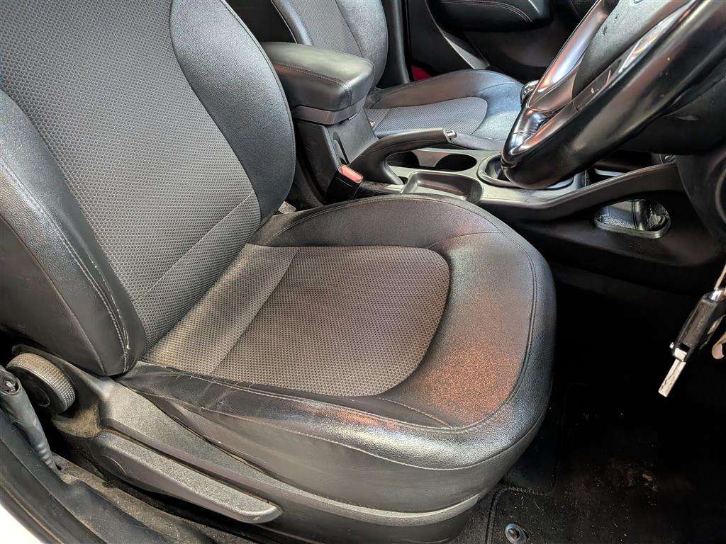 <p>2013 HYUNDAI IX35 SE NAV CRDI</p>