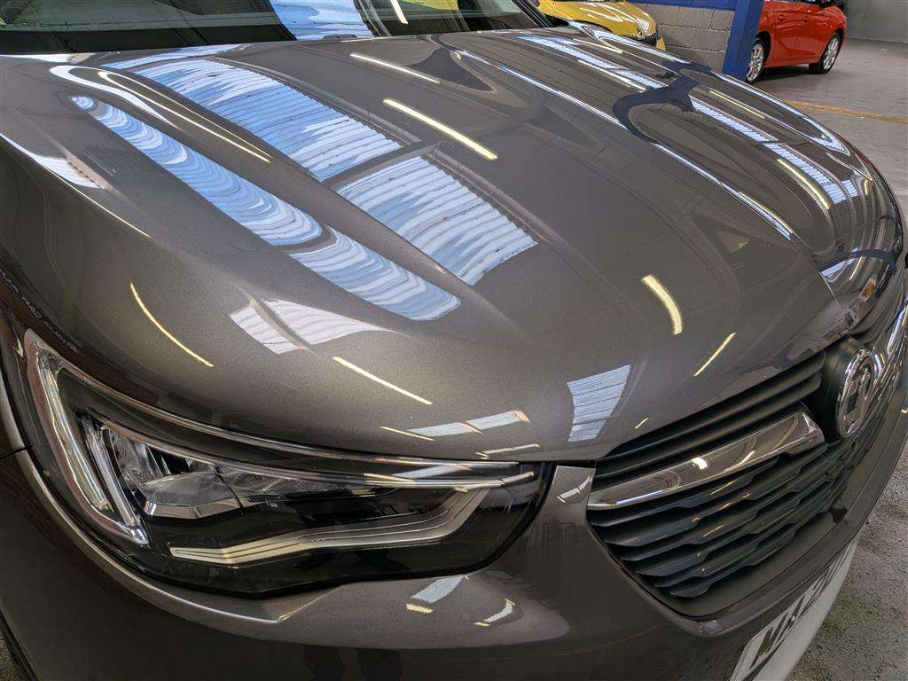 <p>2020 VAUXHALL GRANDLAND X SRI NAV TURBO</p>