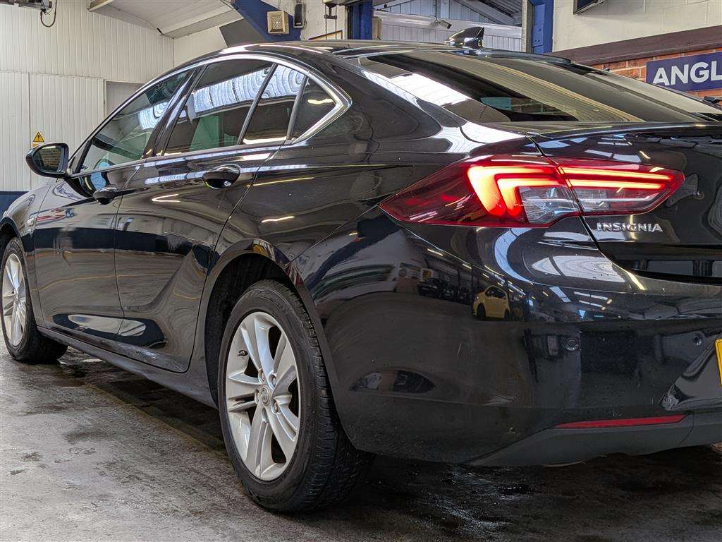 <p>2018 VAUXHALL INSIGNIA SRI NAV ECOTEC T</p>