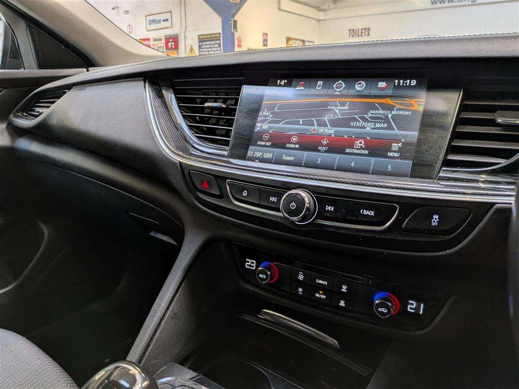 <p>2018 VAUXHALL INSIGNIA SRI NAV ECOTEC T</p>