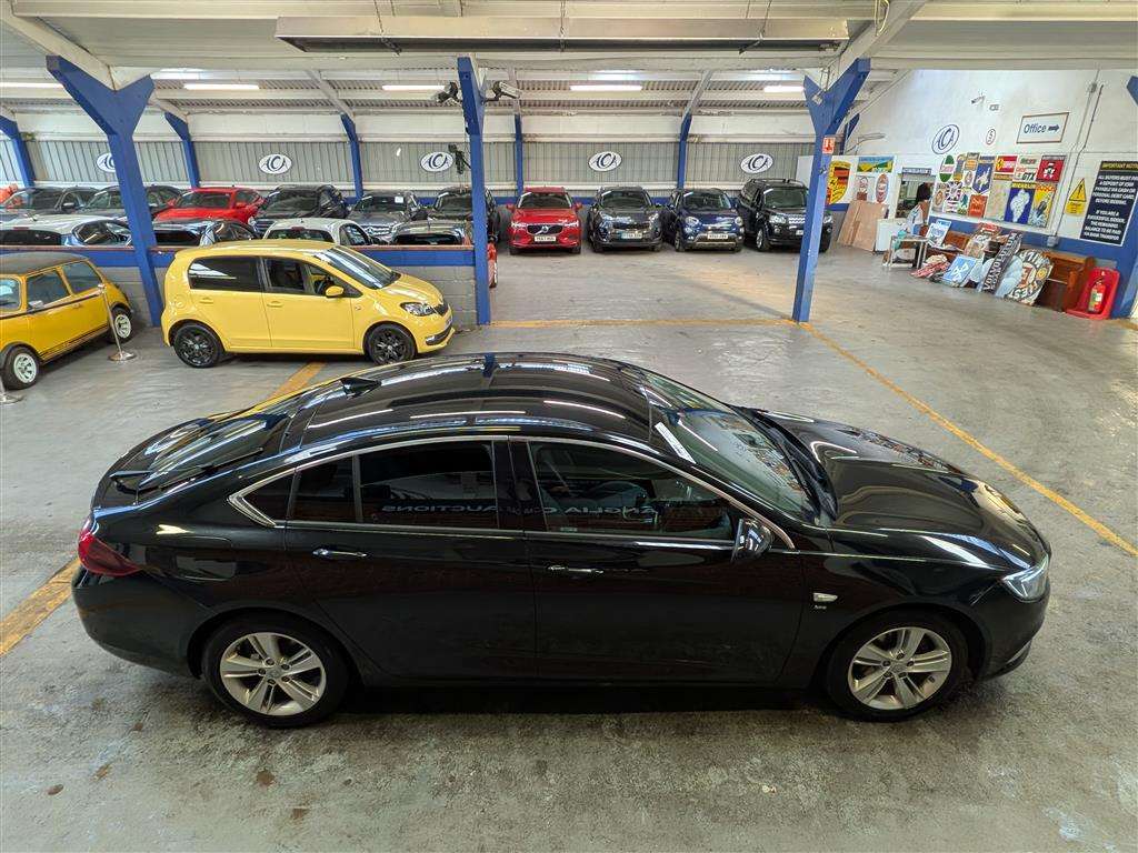 <p>2018 VAUXHALL INSIGNIA SRI NAV ECOTEC T</p>
