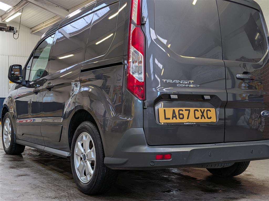 <p>2018 FORD TRANSIT CONNECT 200 LIMIT</p>