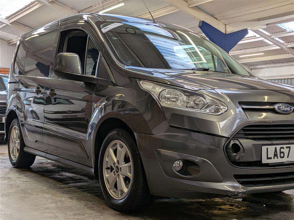 <p>2018 FORD TRANSIT CONNECT 200 LIMIT</p>