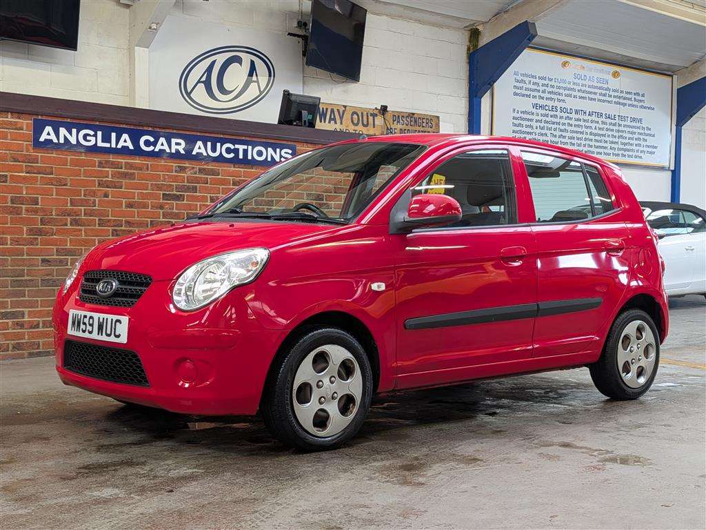 <p>2010 KIA PICANTO STRIKE</p>