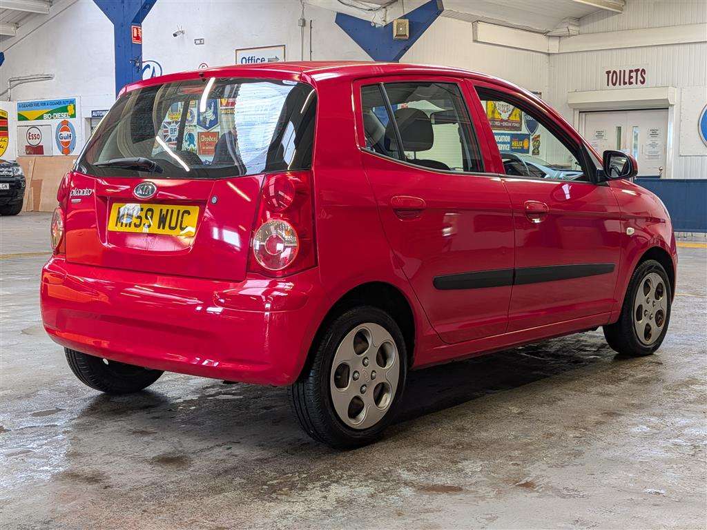 <p>2010 KIA PICANTO STRIKE</p>