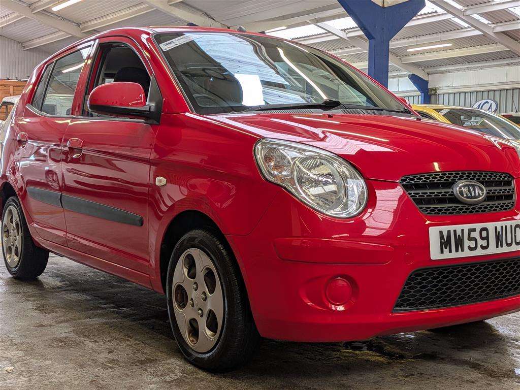 <p>2010 KIA PICANTO STRIKE</p>