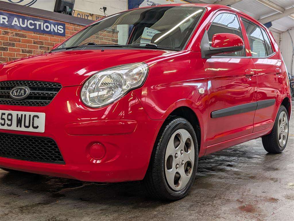 <p>2010 KIA PICANTO STRIKE</p>