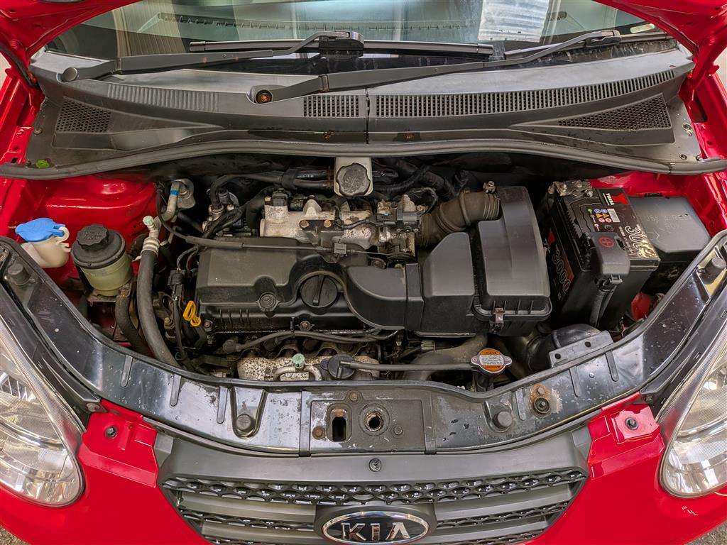 <p>2010 KIA PICANTO STRIKE</p>