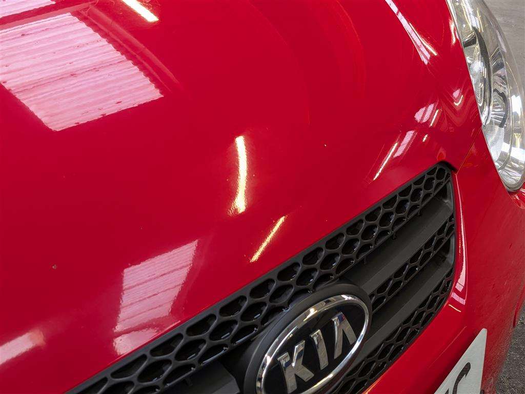<p>2010 KIA PICANTO STRIKE</p>