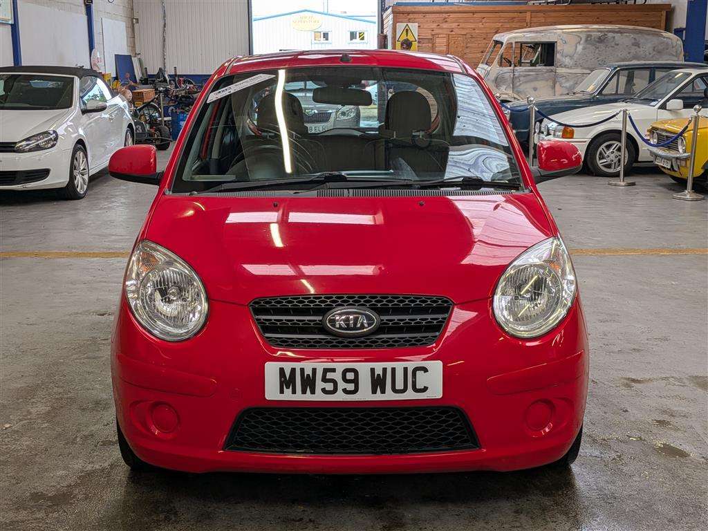 <p>2010 KIA PICANTO STRIKE</p>